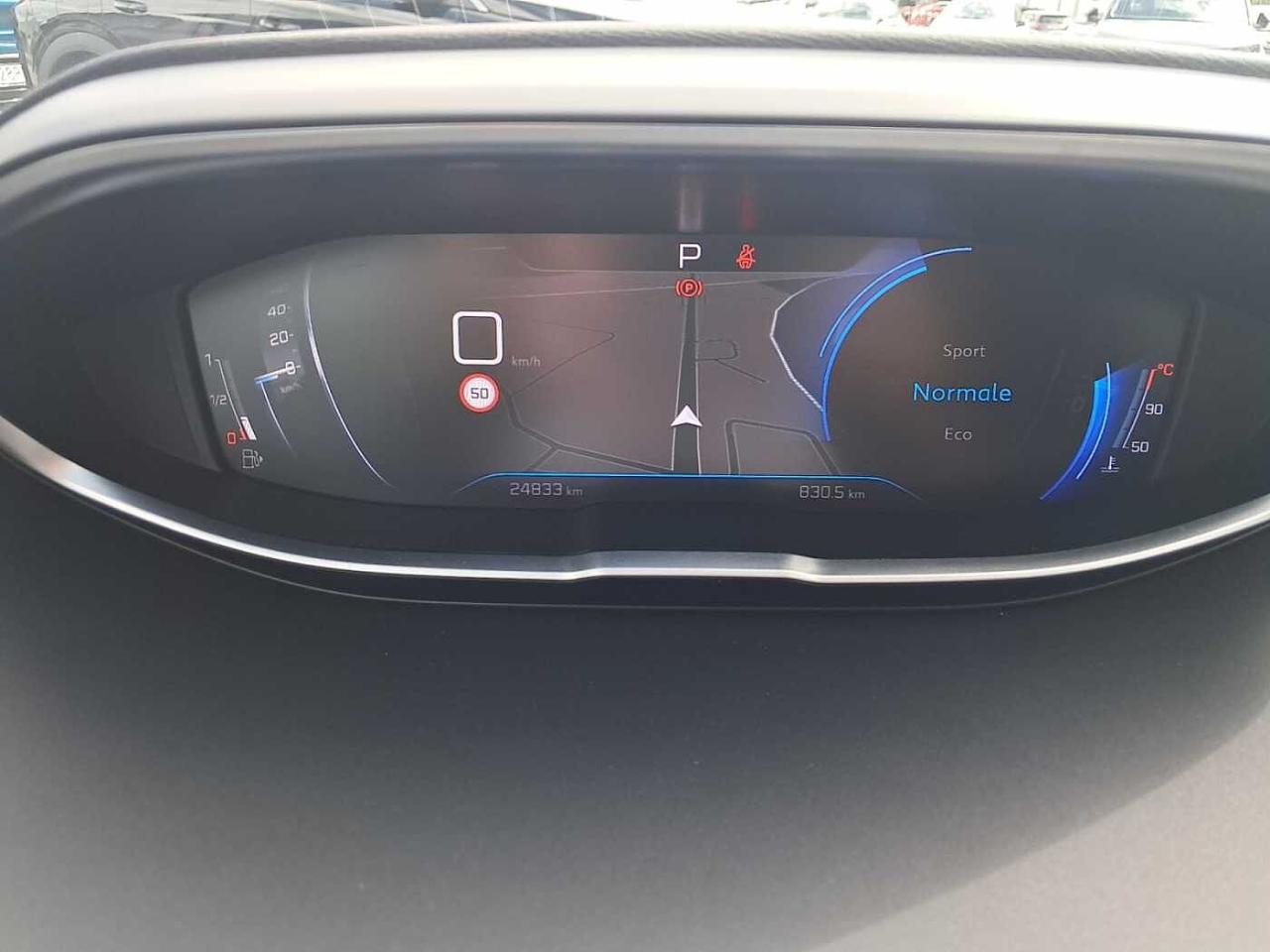 Peugeot Peugeot 3008 usata, con accensione automatica luci di emergenza in caso di forte decelerazione