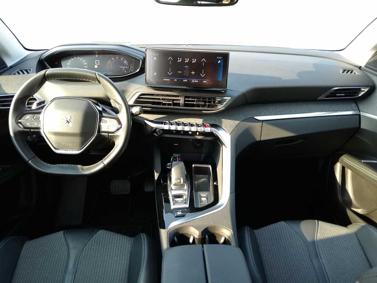 Peugeot Peugeot 3008 usata, con decori plancia di bordo e pannelli delle porte in tessuto trama "brumeo" (o "texa")