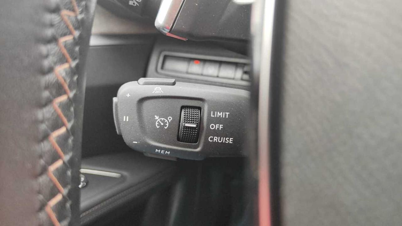 Peugeot Peugeot 3008 usata, con interno nero