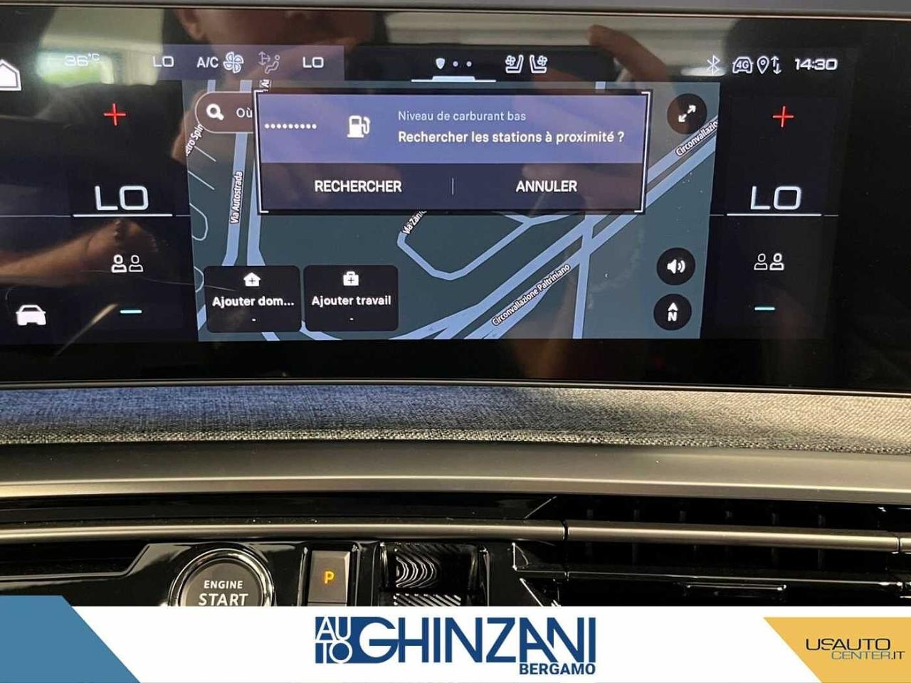 Peugeot Peugeot 3008 usata, con 3 prese 12 V (console centrale, parte posteriore console centrale, bagagliaio)