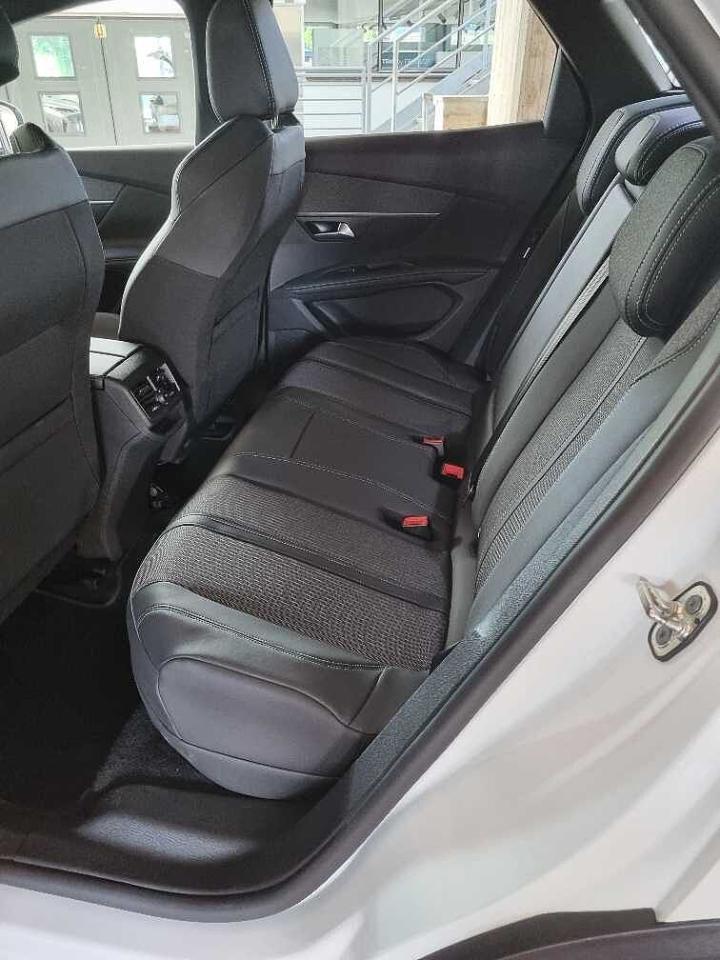 Peugeot Peugeot 3008 usata 9