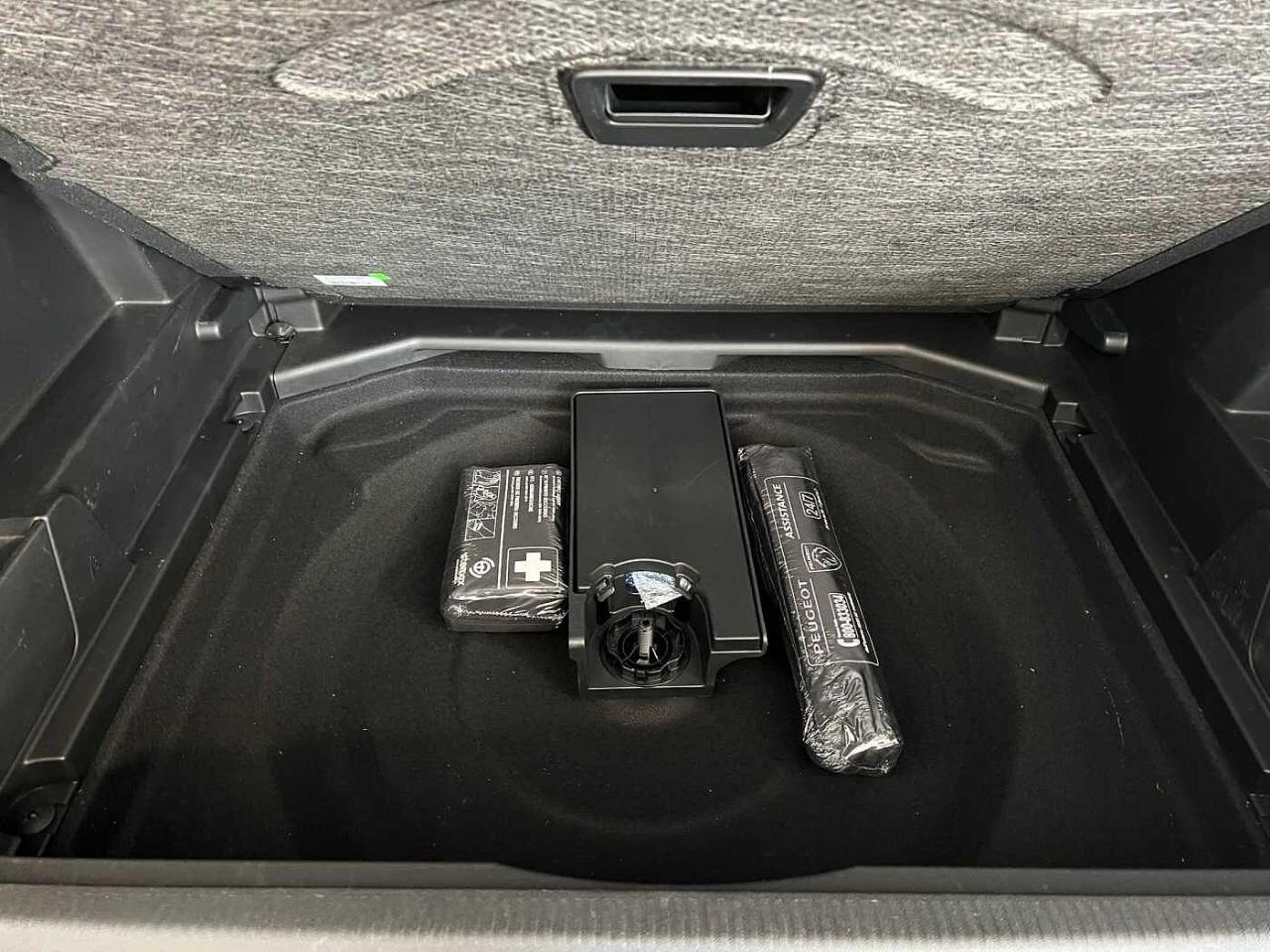 Peugeot Peugeot 3008 usata, con 5 porte