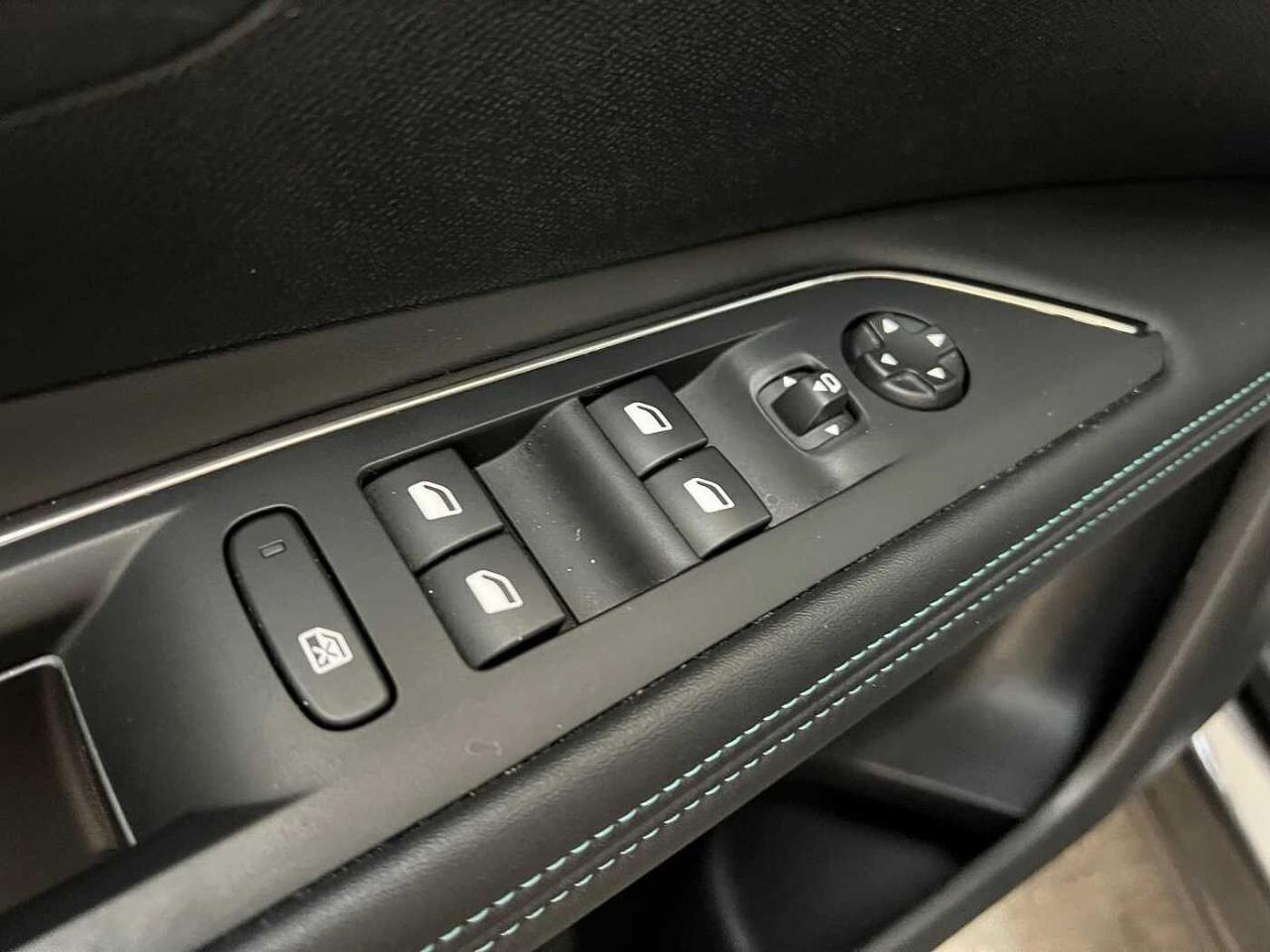 Peugeot Peugeot 3008 usata, con abs