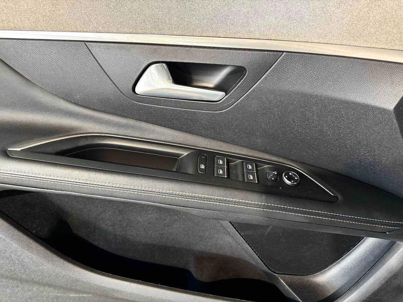 Peugeot Peugeot 3008 usata, con assistente alle frenate di emergenza