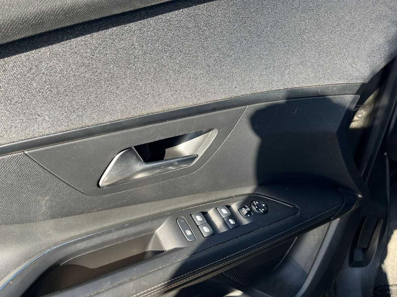 Peugeot Peugeot 3008 usata, con chiusura centralizzata