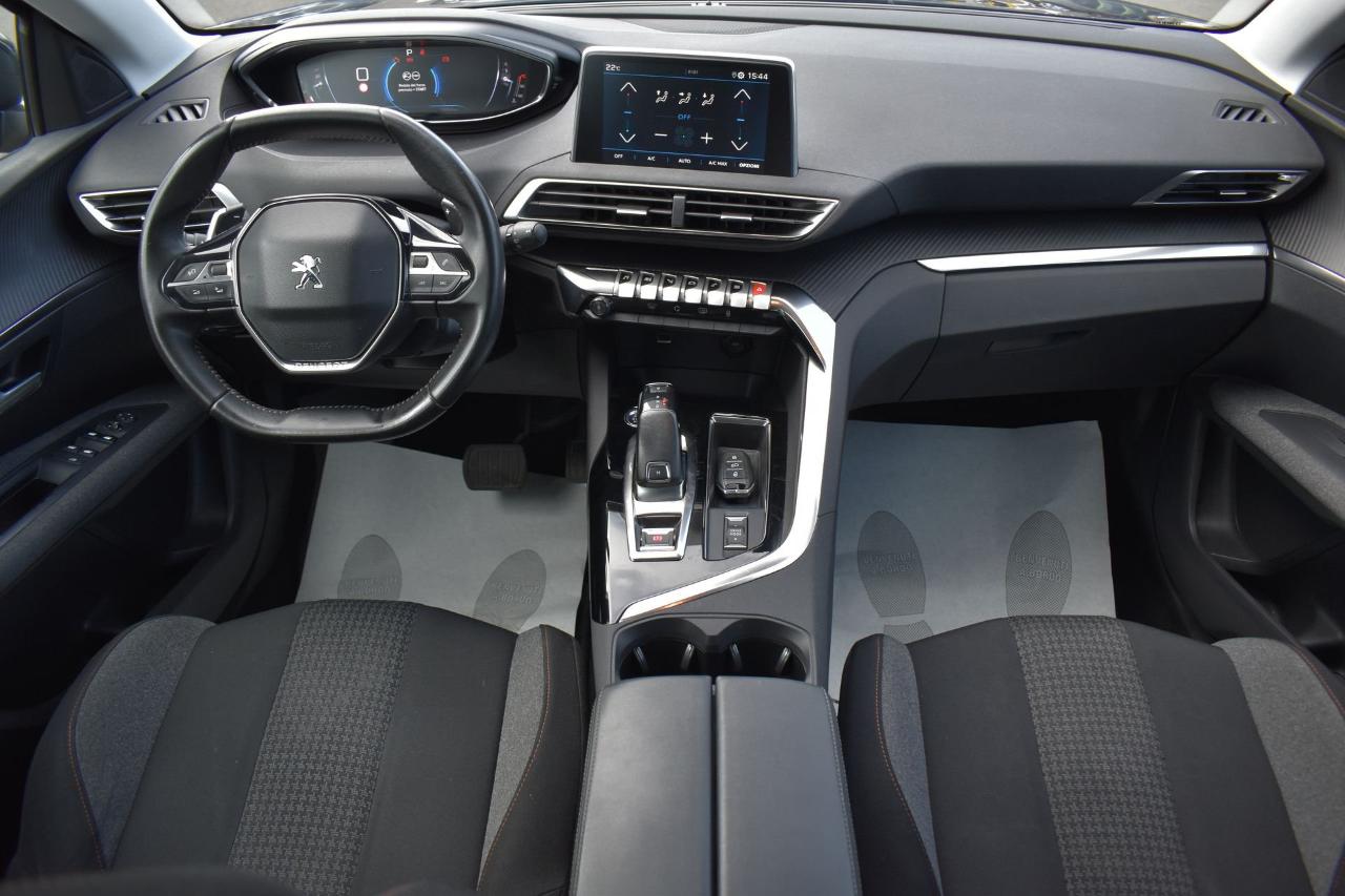 Peugeot Peugeot 3008 usata, con cerchi in lega