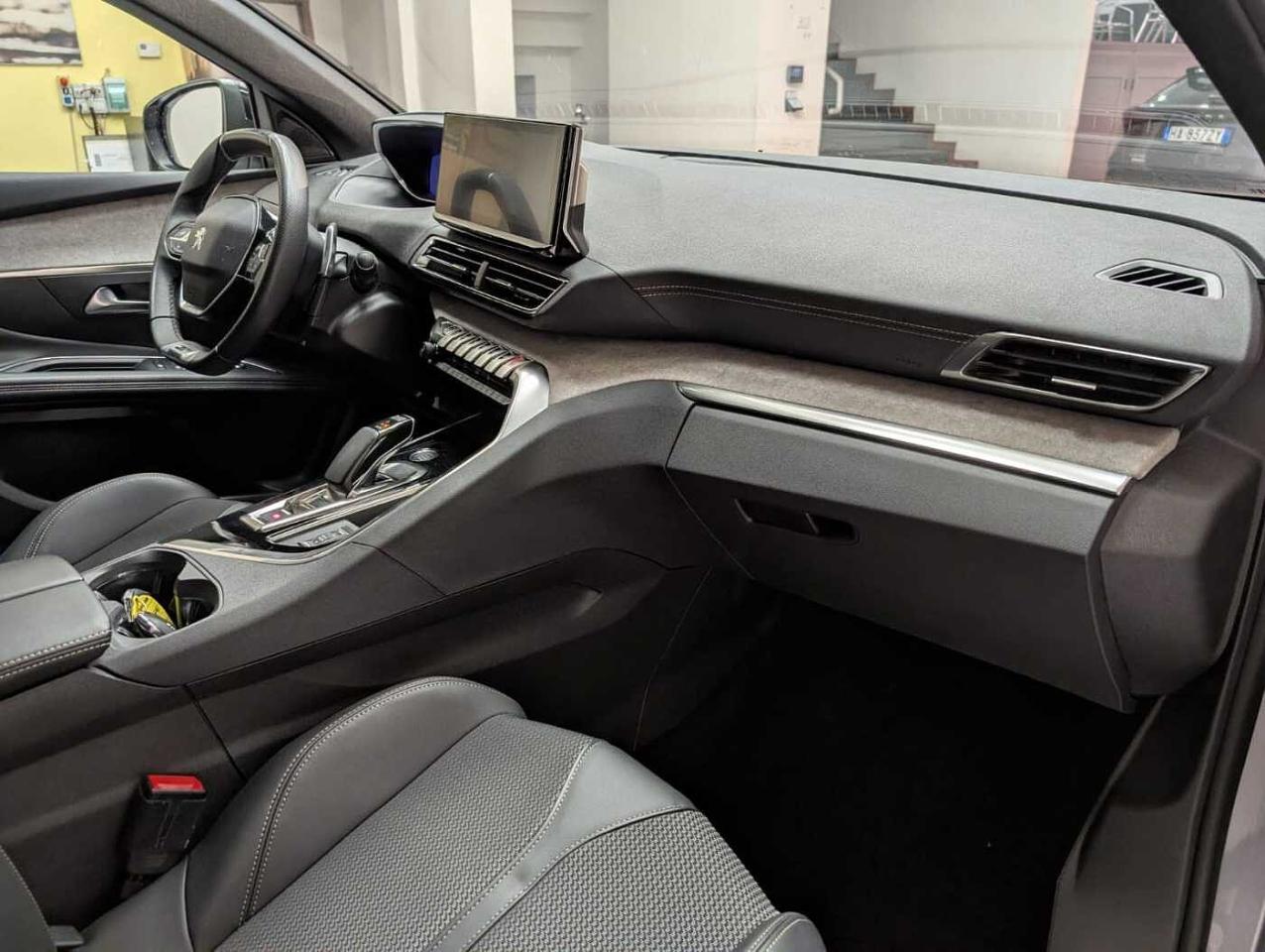 Peugeot Peugeot 3008 usata, con 5 sedili