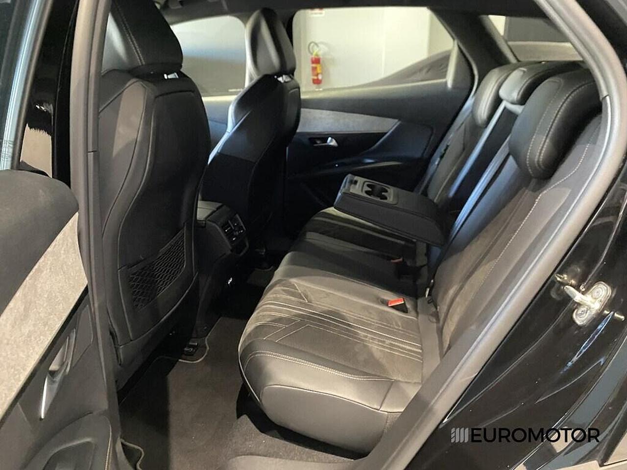 Peugeot Peugeot 3008 usata, con interno black