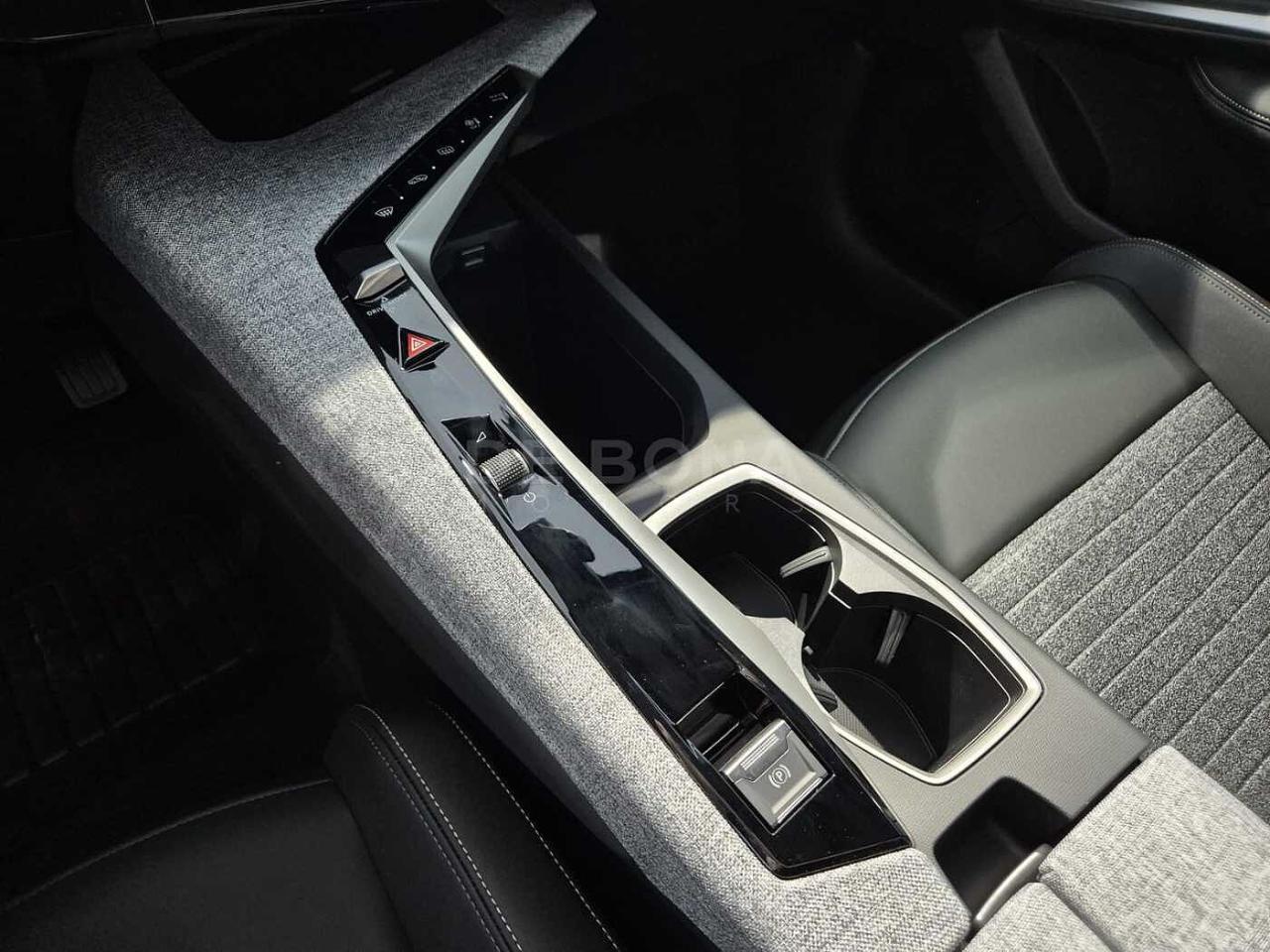 Peugeot Peugeot 3008 usata 12