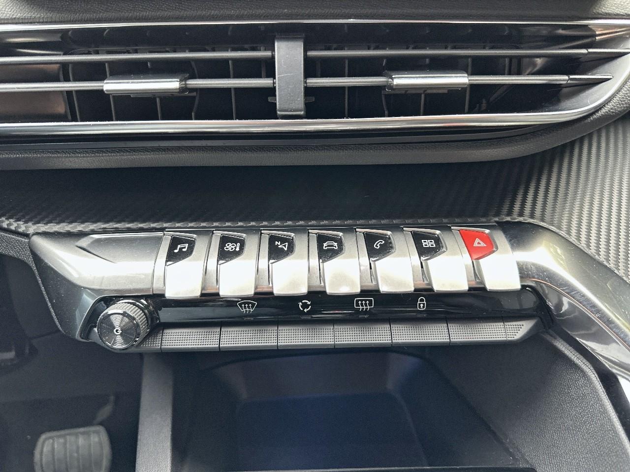 Peugeot Peugeot 3008 usata, con airbags 6