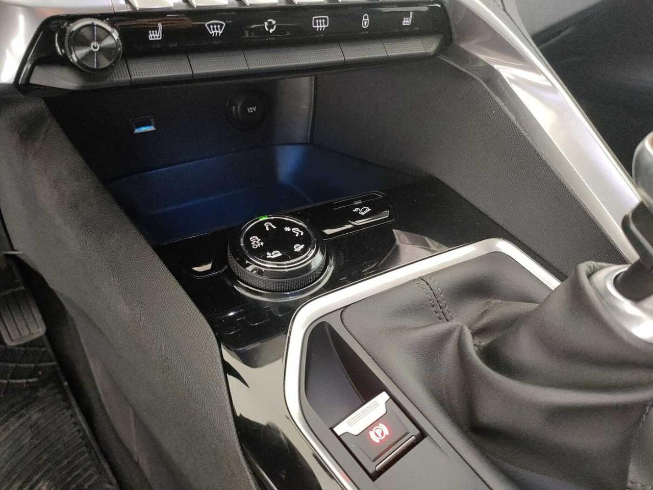 Peugeot Peugeot 3008 usata 17