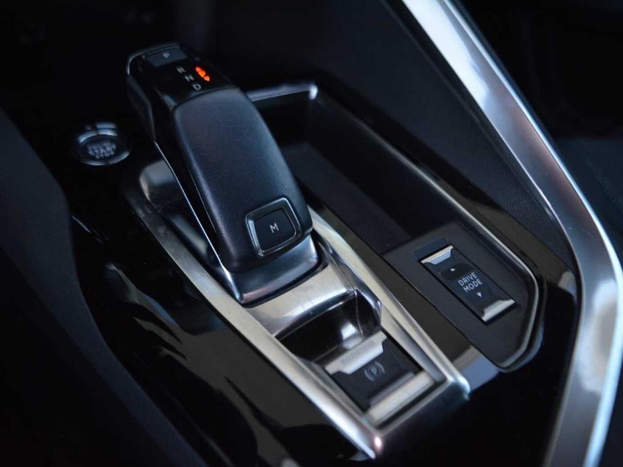 Peugeot Peugeot 3008 usata, con Rivestimento interno