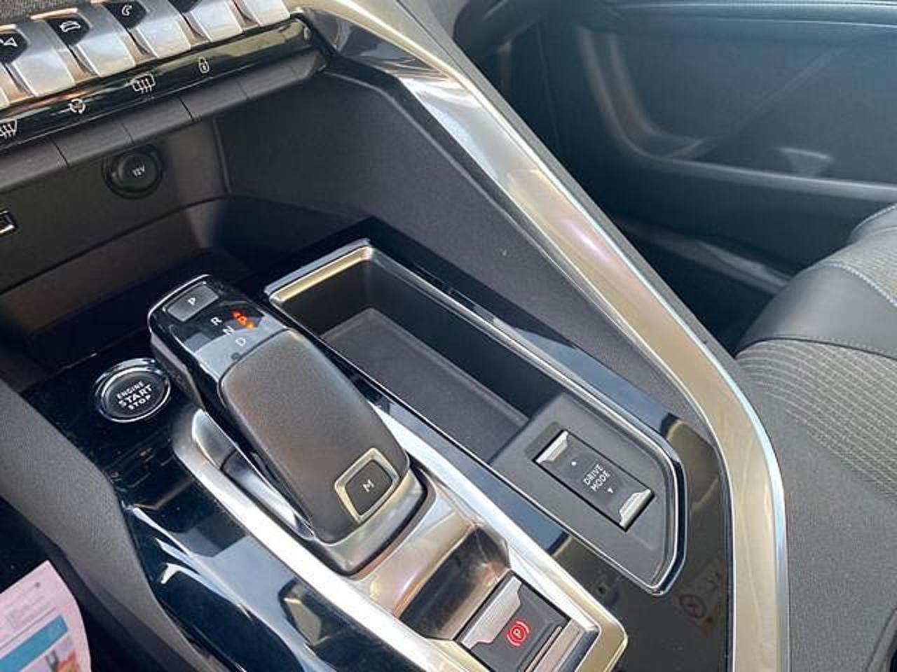 Peugeot Peugeot 3008 usata, con Rivestimento interno