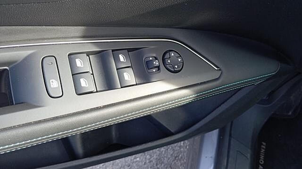 Peugeot Peugeot 3008 usata 12