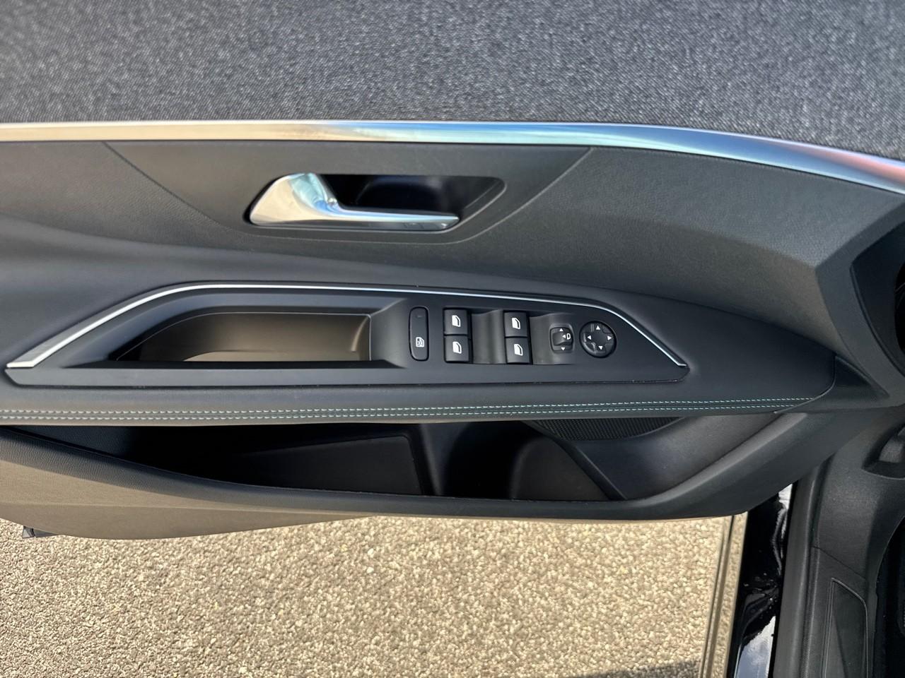 Peugeot Peugeot 3008 usata, con Portapacchi