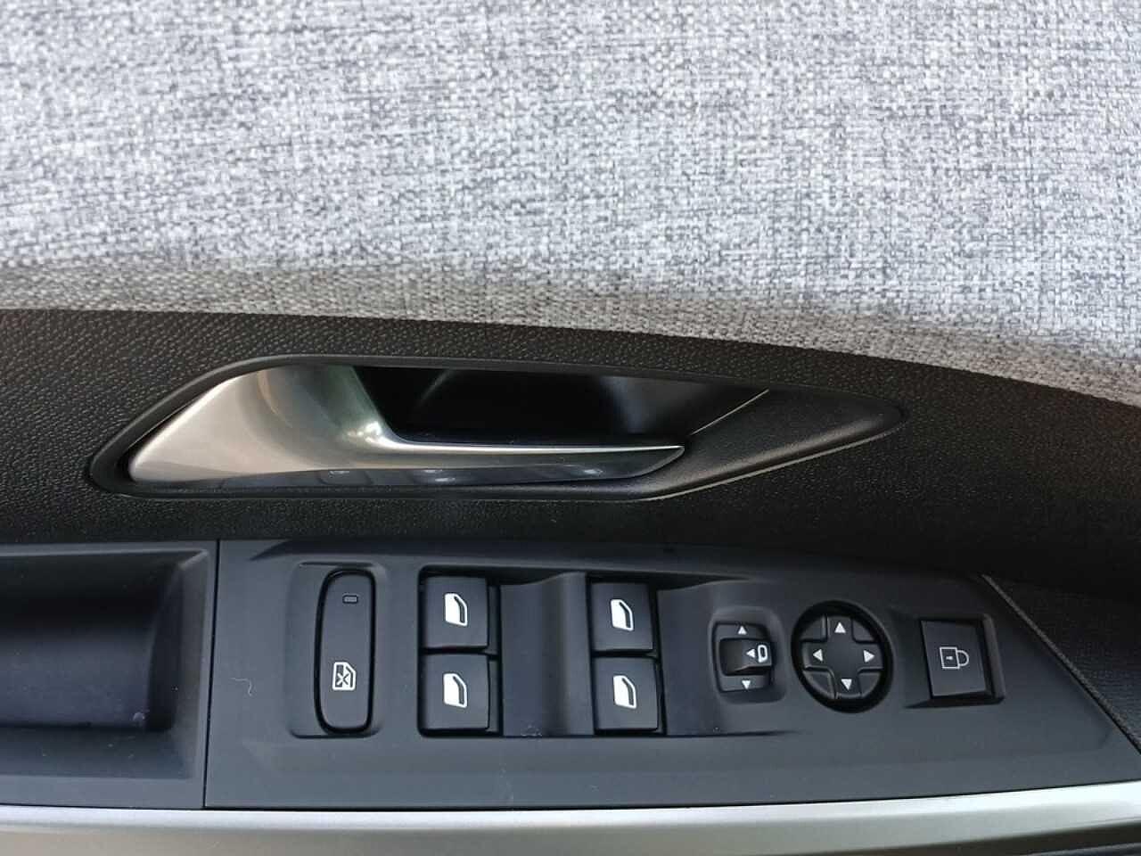 Peugeot Peugeot 3008 usata 5