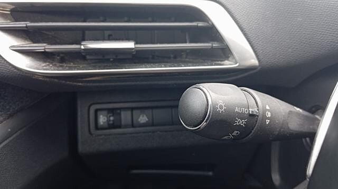Peugeot Peugeot 3008 usata 16
