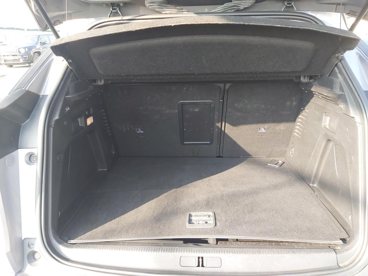 Peugeot Peugeot 3008 usata 16