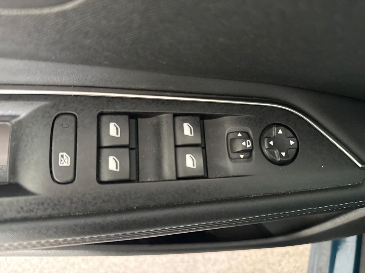 Peugeot Peugeot 3008 usata, con Mirror Screen