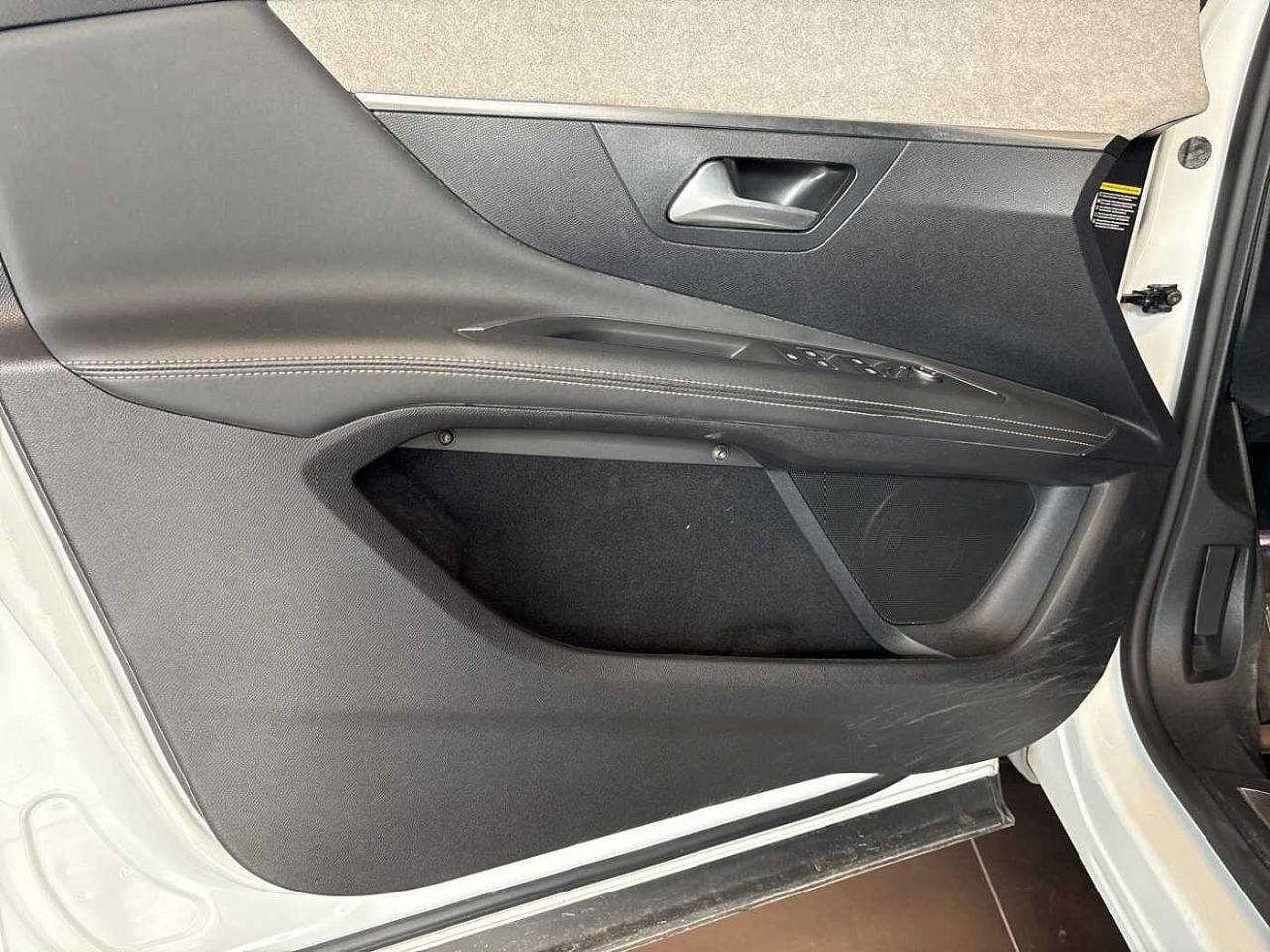 Peugeot Peugeot 3008 usata 8