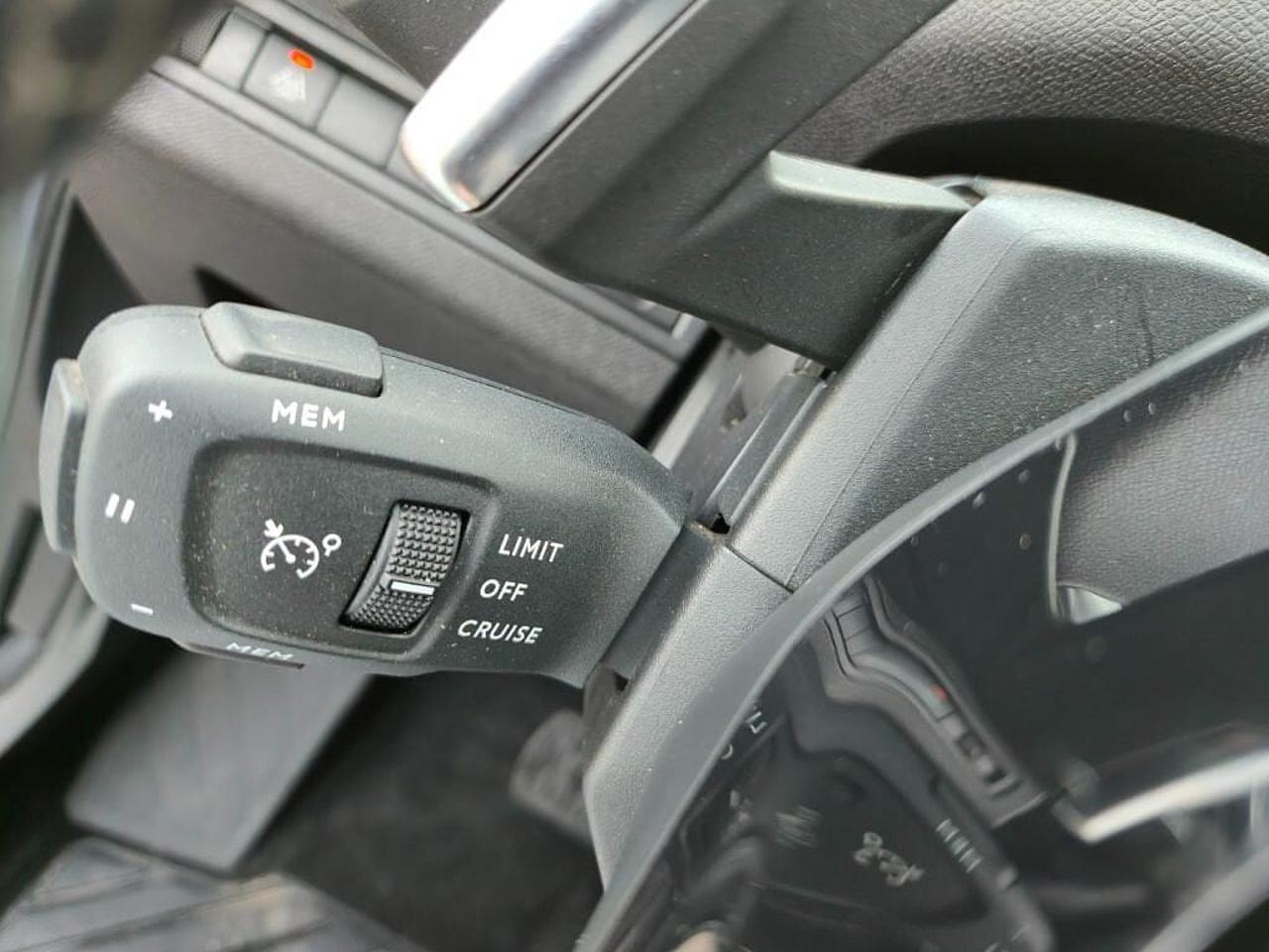 Peugeot Peugeot 3008 usata 9