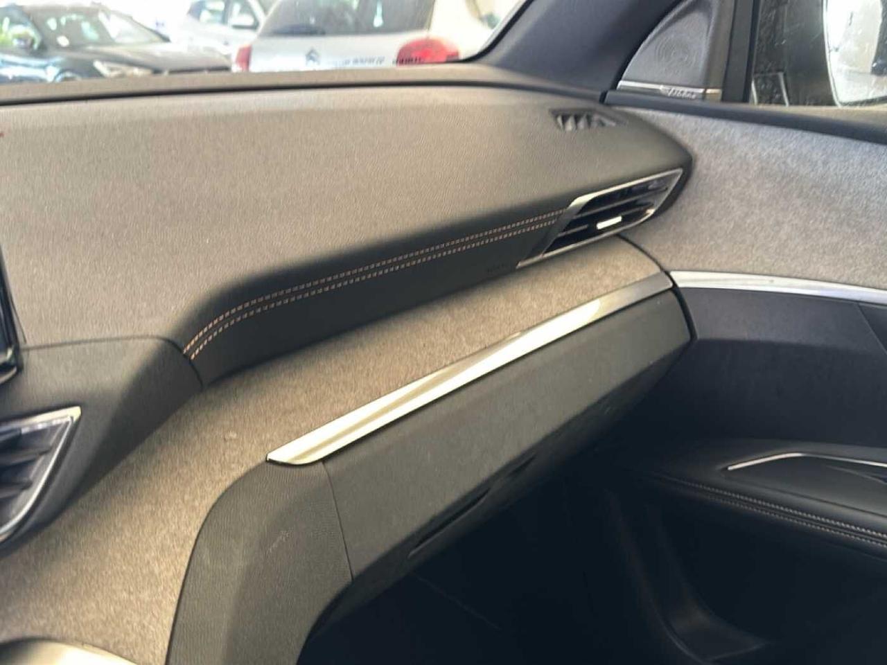 Peugeot Peugeot 3008 usata 10