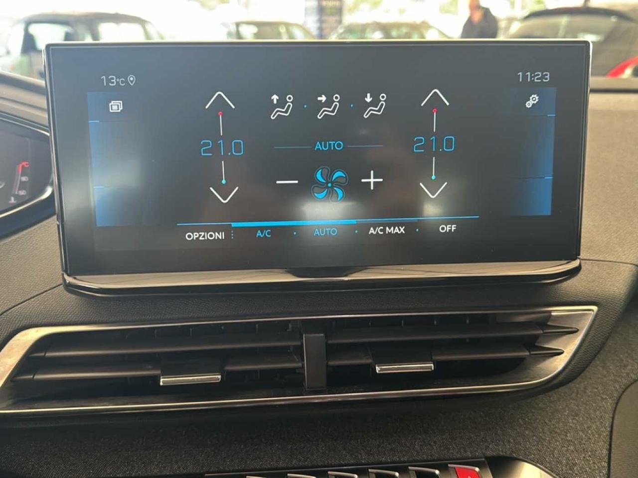 Peugeot Peugeot 3008 usata 9