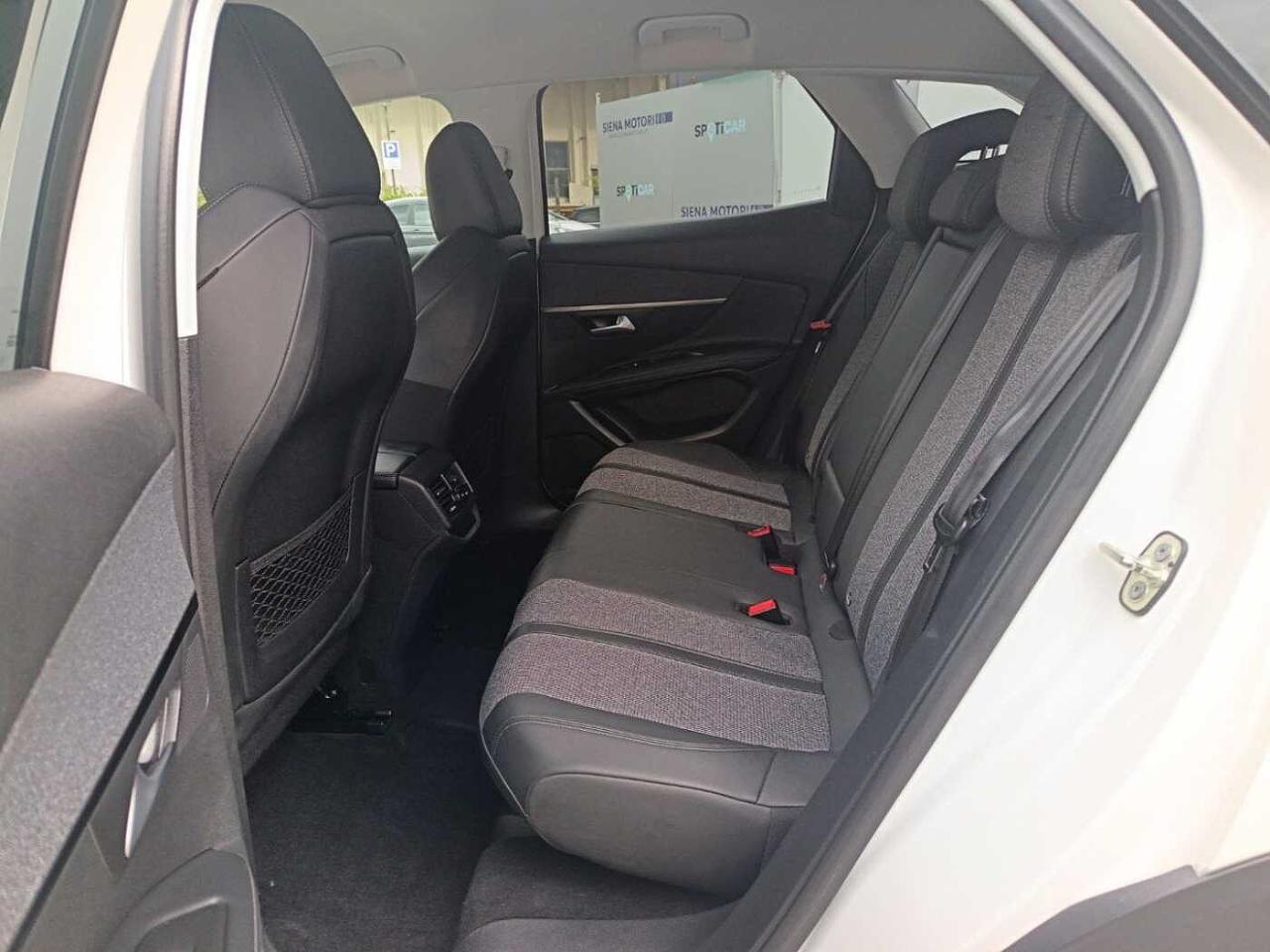 Peugeot Peugeot 3008 usata 10