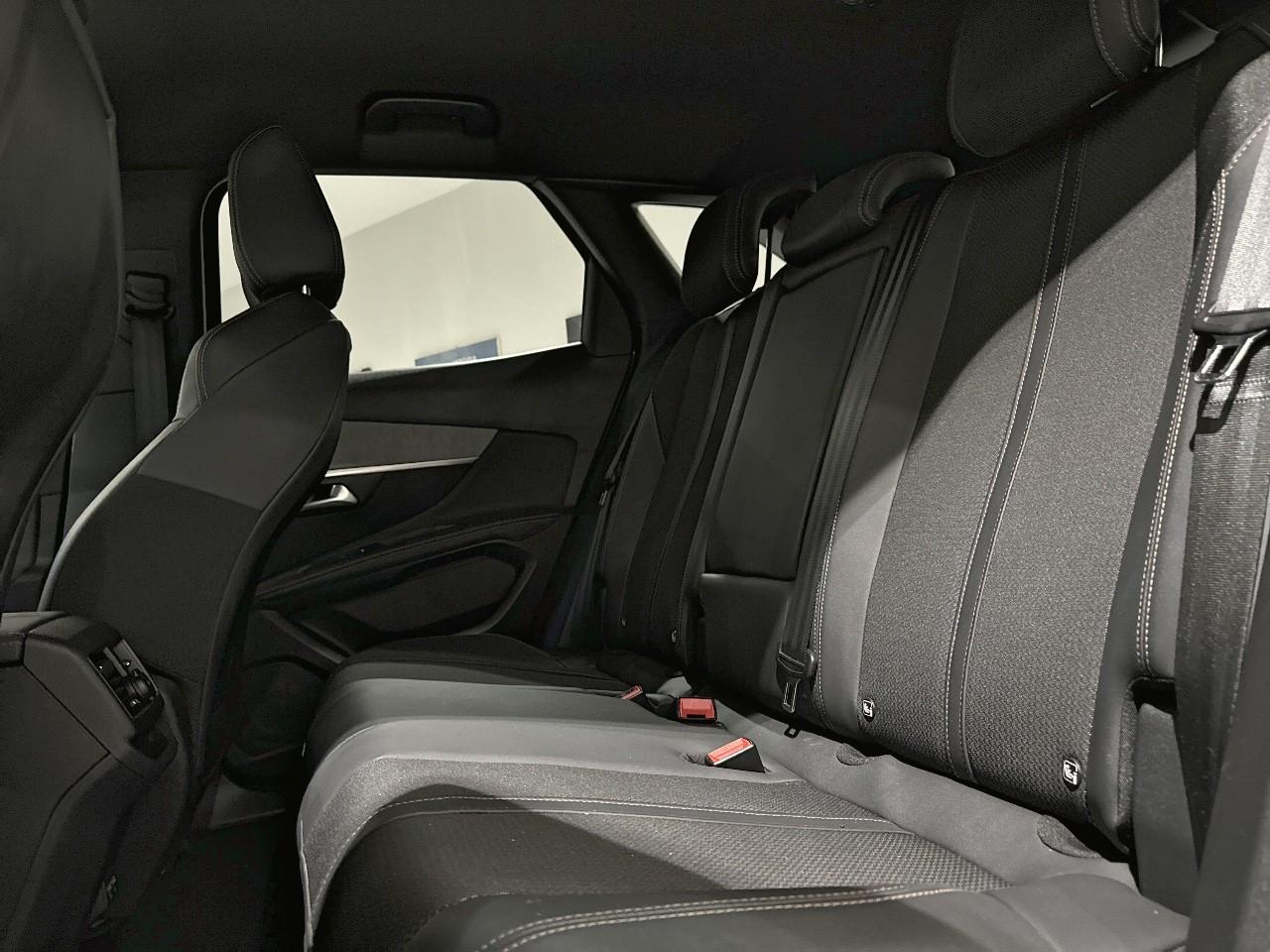 Peugeot 3008 - Foto 2