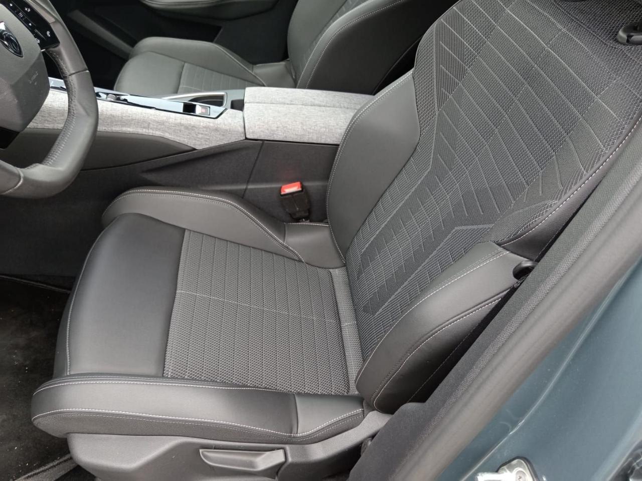 Peugeot 3008 - Foto 3