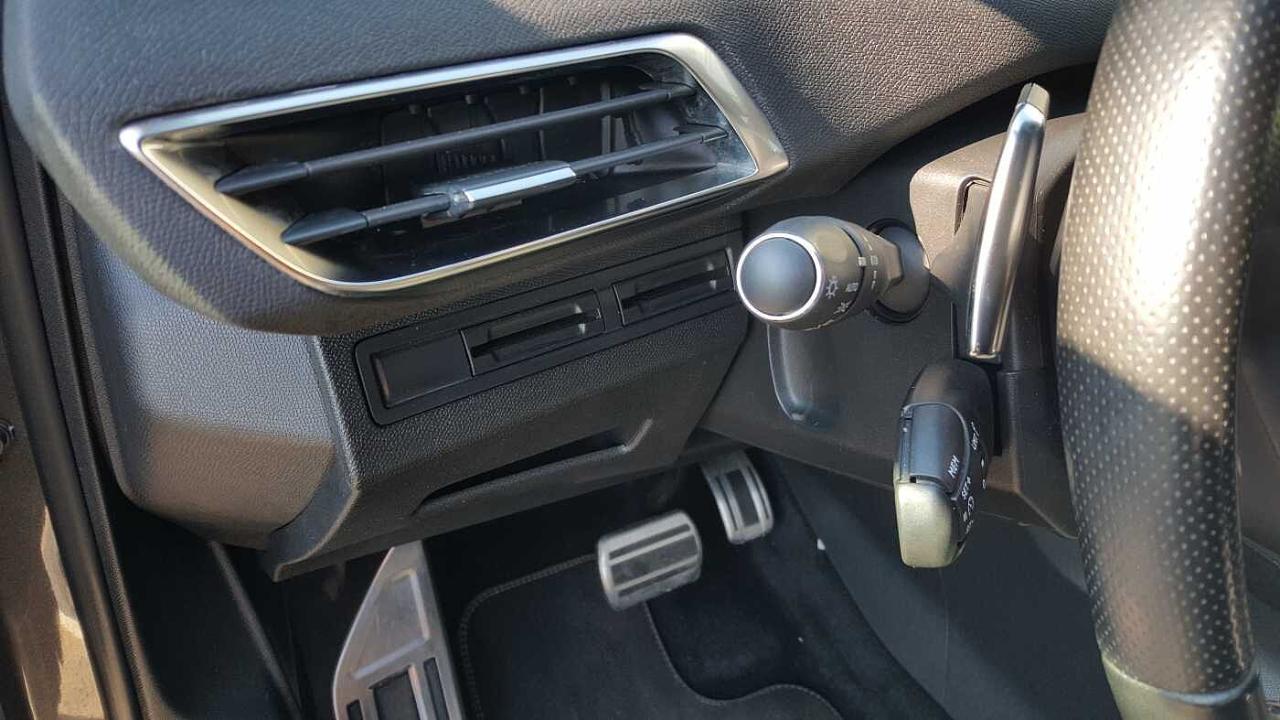 Peugeot Peugeot 3008 usata 10
