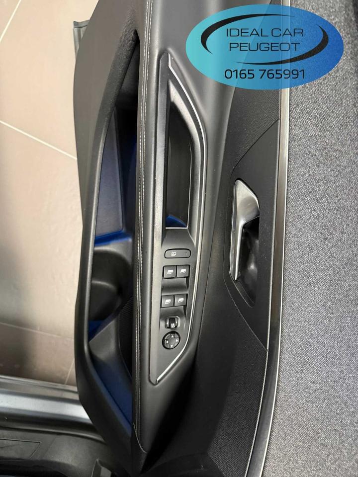 Peugeot Peugeot 3008 usata 17