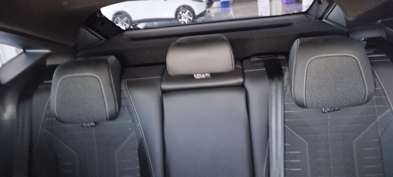 Peugeot 3008 - Foto 2