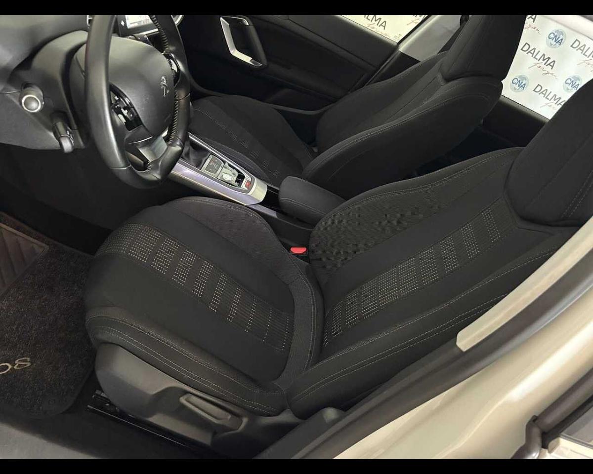 Peugeot Peugeot 308 usata, con fari fendinebbia