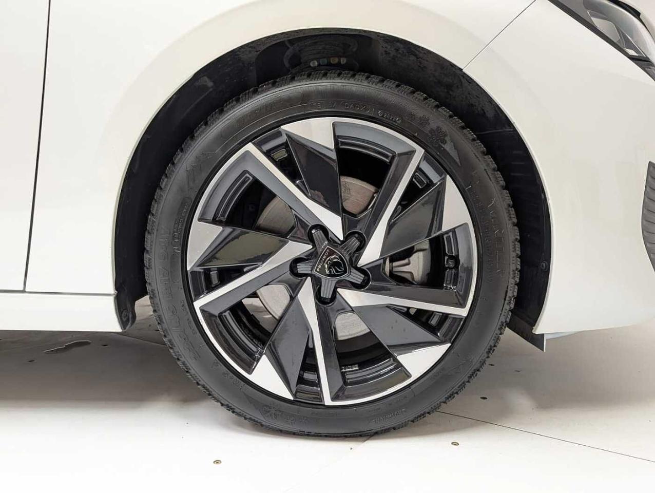 Peugeot Peugeot 308 usata, con cerchi in lega leggera