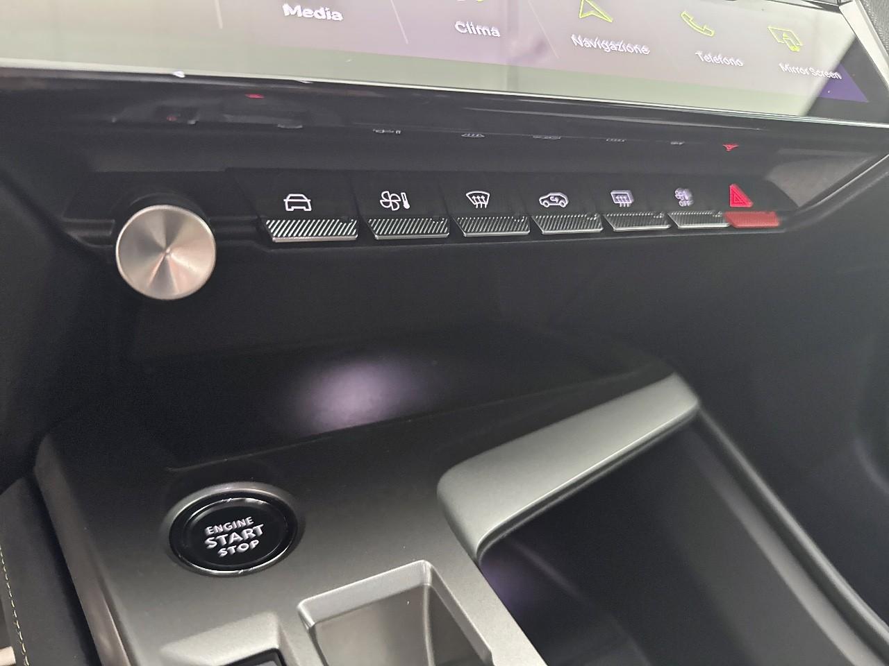 Peugeot Peugeot 308 usata, con apps integrate