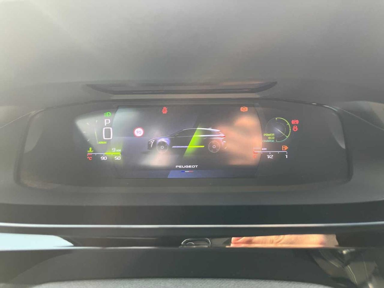Peugeot Peugeot 308 usata, con 2 prese usb-c posteriori