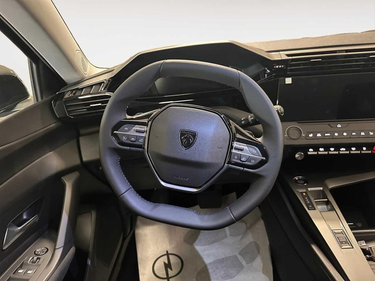 Peugeot Peugeot 308 usata, con fissaggi isofix seggiolino bambini (1 anteriore passeggero, 2 posteriori laterali)