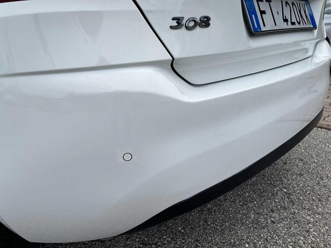 Peugeot Peugeot 308 usata, con airbag conducente e passeggero (con disattivazione a chiave), laterali doppi + a tendina (due)