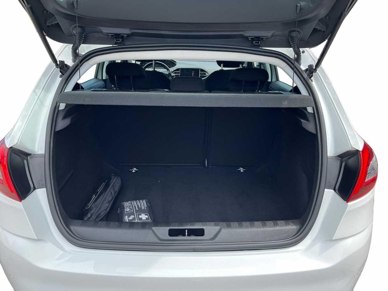 Peugeot Peugeot 308 usata, con coprivano bagagli