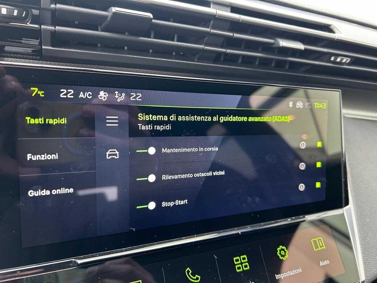 Peugeot Peugeot 308 usata, con 2 prese usb-c posteriori