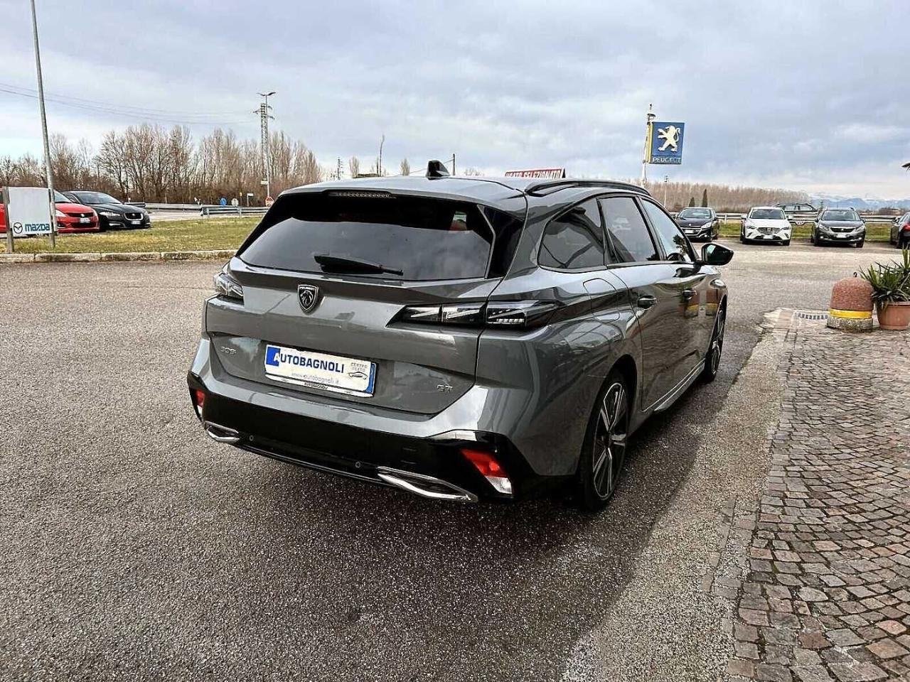 Peugeot Peugeot 308 usata, con alette parasole con luci integrate