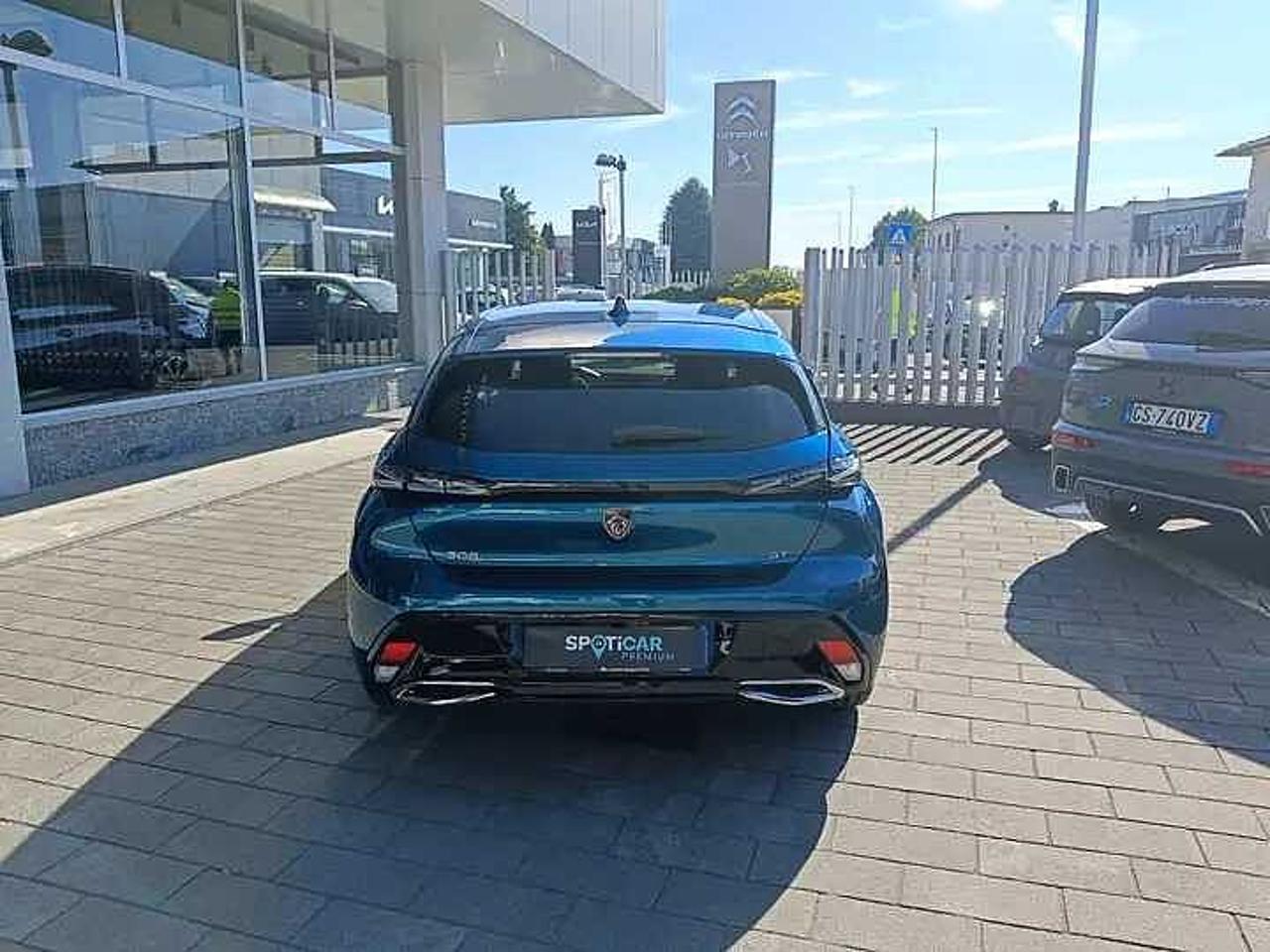 Peugeot Peugeot 308 usata, con alette parasole con luci integrate