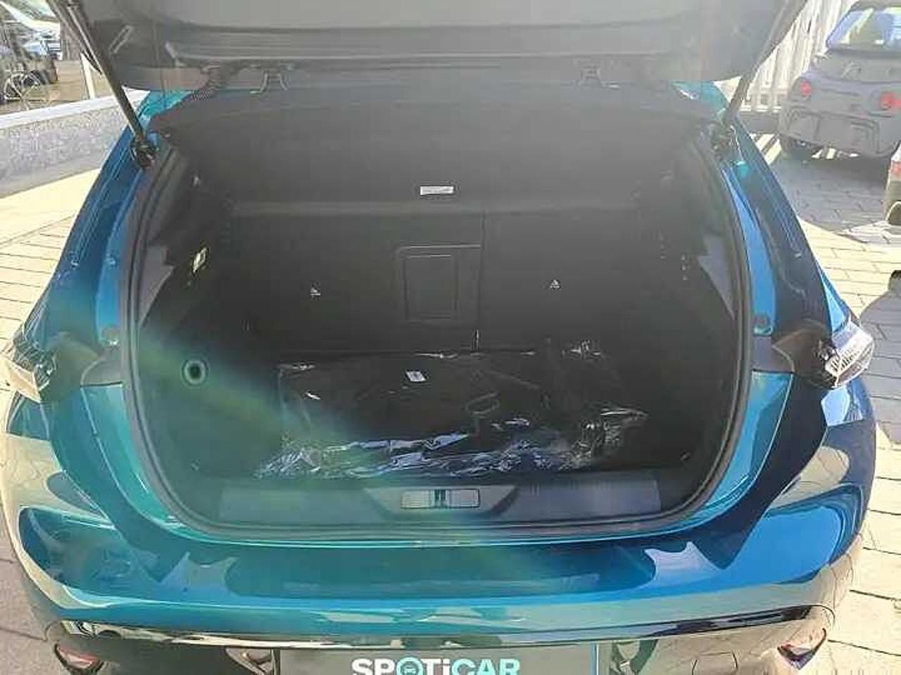 Peugeot Peugeot 308 usata, con allestimento interno: pelle parziale