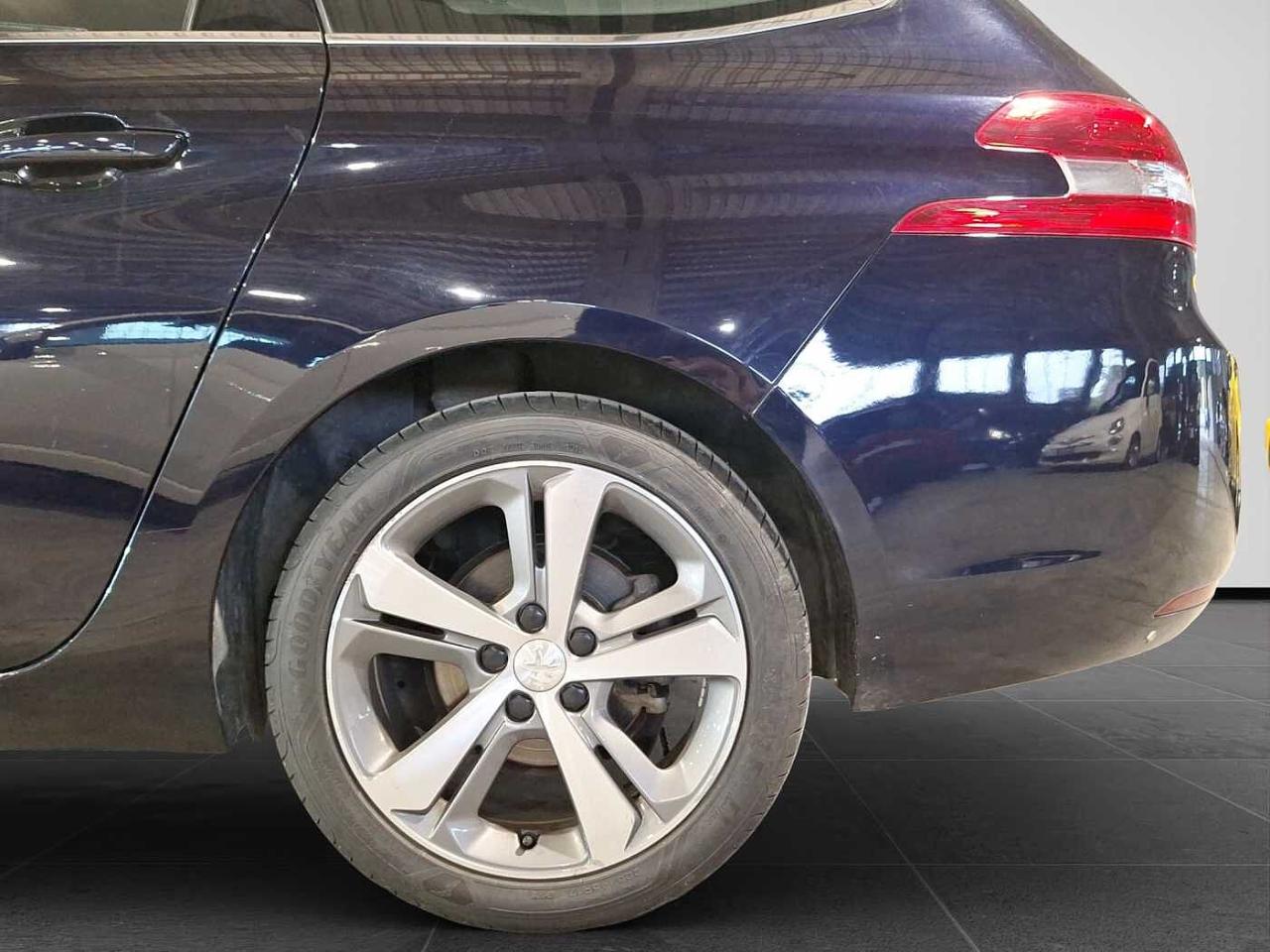 Peugeot Peugeot 308 usata, con assistente di corsia