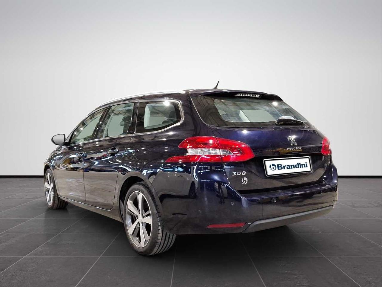 Peugeot Peugeot 308 usata, con cerchi in lega leggera