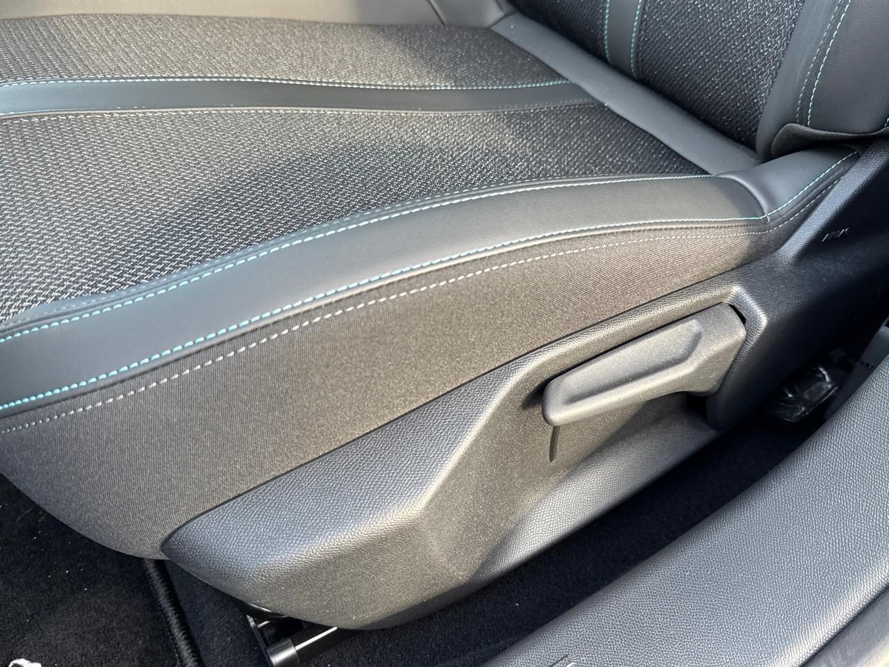 Peugeot Peugeot 308 usata, con aria condizionata controllata a distanza via telefono, climatizzazione programmabile a distanza, 999 e include raffreddamento