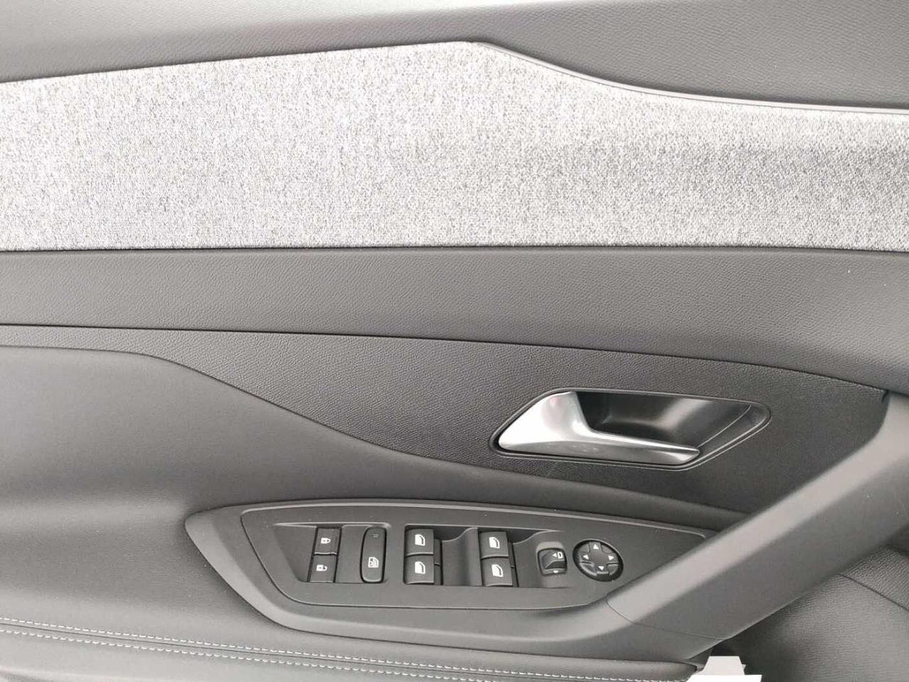 Peugeot Peugeot 308 usata, con Caricabatterie di bordo da 7,4 kW