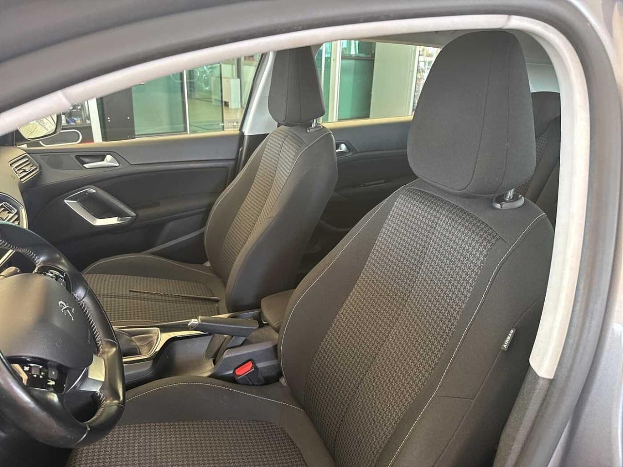 Peugeot Peugeot 308 usata, con Caricabatterie di bordo da 7,4 kW