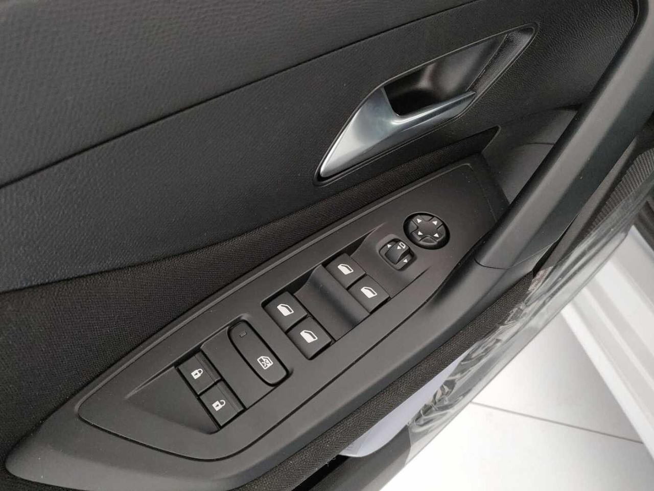 Peugeot Peugeot 308 usata, con Rivestimento interno